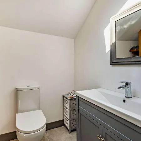 2 Bed In 85894 Holiday home South Petherwin