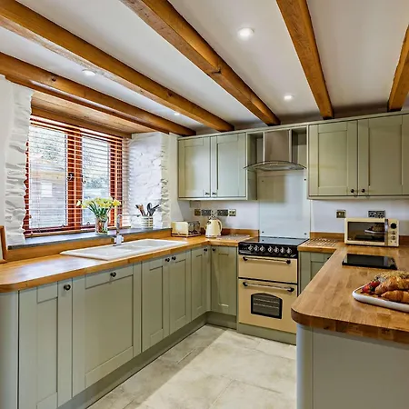 Holiday home 2 Bed In 85894 South Petherwin